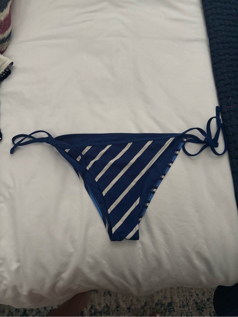 Solid & Striped bikini bottom